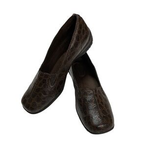 Easy Street Woman’s fFlat Shoe, 8M